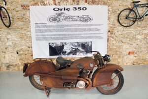 10.07.2021. Modliszewice, gm. Końskie. Muzeum motoryzacji „Polskie drogi” / Magdalena Galas-Klusek / Radio Kielce