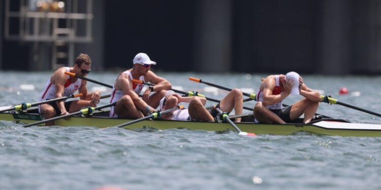 28.07.2021. Tokio. Finał wioślarskich czwórek podwójnych. Na zdjęciu (od lewej): Dominik Czaja, Wiktor Chabel, Szymon Pośnik i Fabian Barański / PAP/Leszek Szymański