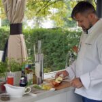 23.07.2021. Letnia kuchnia Radia Kielce. Piątkowa rybka. Na zdjęciu Konrad Stokowiec, szef kuchni restauracji Willa Hueta / Anna Kwapisz / Radio Kielce