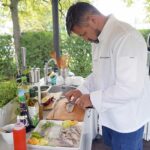 23.07.2021. Letnia kuchnia Radia Kielce. Piątkowa rybka. Na zdjęciu Konrad Stokowiec, szef kuchni restauracji Willa Hueta / Anna Kwapisz / Radio Kielce