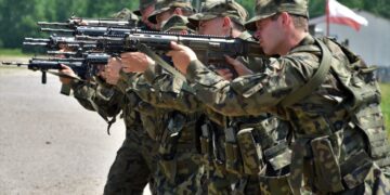14.07.2021. Nowa Dęba. Szkolenie żołnierzy OT na poligonie / ppor. Daniel Woś / ŚBOT