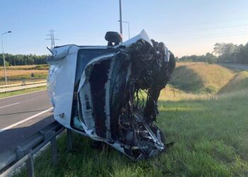 30.07.2021. Suchedniów. Wypadek na trasie S7 / policja