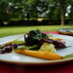 15.07.2021. Letnia kuchnia Radia Kielce. Mięsny czwartek przygotował Konrad Stokowiec - szef restauracji Willi Hueta / Anna Kwapisz / Radio Kielce