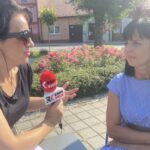 25.07.2021. Skalbmierz.„Wakacje 2021. Spotkajmy się”. Na zdjęciu (od lewej): Magdalena Sitek - Radio Kielce i Monika Chat-Komoniewska - Koło Gospodyń Wiejskich w Topoli / Kamil Włosowicz