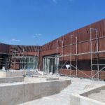 07.07.2021. Kazimierza Wielka. Basen. Prace budowlane / Marta Gajda / Radio Kielce