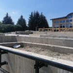 07.07.2021. Kazimierza Wielka. Basen. Prace budowlane / Marta Gajda / Radio Kielce