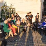 30.07.2021. Zawichost. Miejsce dla młodzieży. Na zdjęciu (po prawej): Patrycja Sus-Lutyńska - dyrektor Miejsko-Gminnego Ośrodka Kultury w Zawichoście / Miejsko-Gminny Ośrodek Kultury w Zawichoście