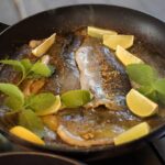 30.07.2021. Letnia kuchnia Radia Kielce. Piątkowa rybka / Anna Kwapisz / Radio Kielce