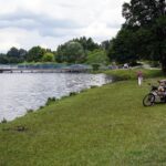 21.07.2021. Kielce. Leżaki nad zalewem / Anita Banaś / Radio Kielce