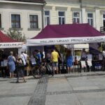13.07.2021. Kielce. Targi Pracy na Rynku / Anna Kwapisz / Radio Kielce