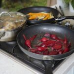 15.07.2021. Letnia kuchnia Radia Kielce. Mięsny czwartek przygotował Konrad Stokowiec - szef restauracji Willi Hueta / Anna Kwapisz / Radio Kielce