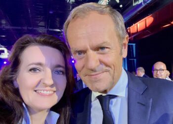 03.07.2021. Warszawa. Rada Krajowa Platformy Obywatelskiej. Na zdjęciu (od lewej): Marzena Okła-Drewnowicz - posłanka PO i Donald Tusk / Marzena Okła-Drewnowicz/Twitter