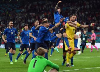 Laurence Griffiths / POOL / PAP/EPA