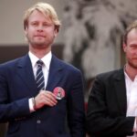 12.07.2021. Cannes. Festiwal Filmowy. Na zdjęciu (od lewej): Ilya Stewart i Yuriy Borisov / IAN LANGSDON / PAP/EPA.