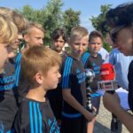 25.07.2021. Skalbmierz.„Wakacje 2021. Spotkajmy się”. Na zdjęciu: Magdalena Sitek - Radio Kielce i Klub Sportowy Victoria 2015 Skalbmierz / Kamil Włosowicz