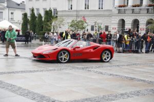 03.07.2021. Kielce. 17. Gran Turismo Polonia. Superauta na kieleckim rynku / Jarosław Kubalski / Radio Kielce