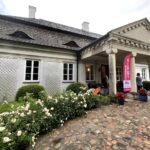 03.07.2021. Śmiłów. Dwór i koncert / Emilia Sitarska / Radio Kielce