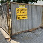 21.07.2021. Skarżysko-Kamienna. Demontaż kładki nad torami kolejowymi / Anna Głąb / Radio Kielce