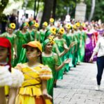 04.07.2021. Busko-Zdrój. Bajkowy korowód / Jarosław Kubalski / Radio Kielce