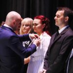 02.07.2021. Kielce. Gala jubileuszowa 25-lecia Kieleckiego Teatru Tańca. Na zdjęciu: Rafał Nowak, wicewojewoda świętokrzyski wręcza wyróżnienia osobom zasłużonym dla KTT / Jarosław Kubalski / Radio Kielce