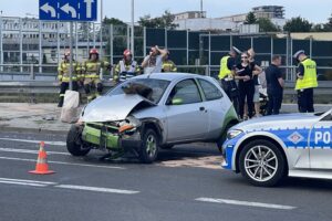 21.07.2021. Kielce. Korki na skrzyżowaniu ulic 1-go Maja i Gosiewskiego po kolizji samochodów / Jarosław Kubalski / Radio Kielce