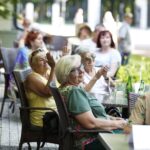 07.07.2021. Busko-Zdrój. Kawiarenka Festiwalowa / Jarosław Kubalski / Radio Kielce