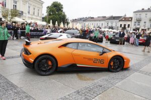 03.07.2021. Kielce. 17. Gran Turismo Polonia. Superauta na kieleckim rynku / Jarosław Kubalski / Radio Kielce