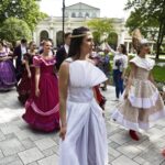 04.07.2021. Busko-Zdrój. Bajkowy korowód / Jarosław Kubalski / Radio Kielce