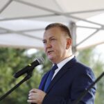 04.07.2021. Lipowica. Otwarcie zalewu w Lipowicy. Na zdjęciu: Robert Jaworski - burmistrz Chęcin / Jarosław Kubalski / Radio Kielce