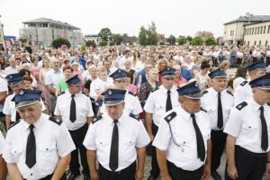 17.07.2021. Daleszyce. Uroczystość koronacji obrazu Matki Bożej Daleszyckiej / Jarosław Kubalski / Radio Kielce