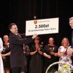 02.07.2021. Kielce. Gala jubileuszowa 25-lecia Kieleckiego Teatru Tańca. Na zdjęciu: Elżbieta Pańtak - dyrektor KTT i Grzegorz Pańtak - wicedyrektor KTT i Bogdan Wenta - prezydent Kielc / Jarosław Kubalski / Radio Kielce