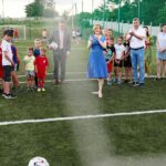 24.07.2021. Mójcza. Otwarcie boiska do piłki nożnej. Na zdjęciu (od lewej): Dariusz Sarek - sołtys Mójczy, Krzysztof Słoń - senator PiS, Anna Krupka - wiceminister sportu, Dariusz Meresiński - burmistrz Daleszyc / Wiktor Taszłow / Radio Kielce