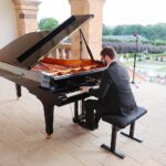 24.07.2021. Kielce. Pałac Biskupów Krakowskich. Koncert "Chopinowskie Inspiracje". Na zdjęciu: Nicolas Bourdoncle - pianista / Wiktor Taszłow / Radio Kielce