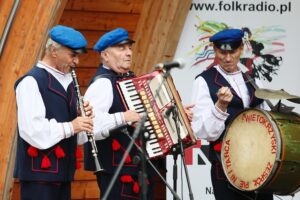 25.07.2021. Busko-Zdrój. Drugi dzień przesłuchań uczestników finałowego konkursu 45. Buskich Spotkań z Folklorem / Wiktor Taszłow / Radio Kielce