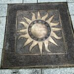 04.07.2021. Busko-Zdrój. 27 Międzynarodowy Festiwal Muzyczny im. Krystyny Jamroz. Odsłonięcie słoneczka przez Tomasza Strahla / Dorota Klusek / Radio Kielce