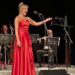 03.07.2021. Busko-Zdrój. 27 Międzynarodowy Festiwal im. Krystyny Jamroz w Busku Zdroju. Na zdjęciu: Koncert „Buscy artyści Bogusławowi Kaczyńskiemu”. Na zdjęciu: Joanna Nawrot / Dorota Klusek / Radio Kielce