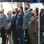 27.07.2021. Kielce. Msza z okazji Święta Policji. Na zdjęciu (w środku od lewej): Zbigniew Koniusz - wojewoda świętokrzyski, Jarosław Kaleta - komendant Komendy Wojewódzkiej Policji w Kielcach,  Andrzej Patrzałek - zastępca komendanta wojewódzkiego Policji w Kielcach / Wiktor Taszłow / Radio Kielce