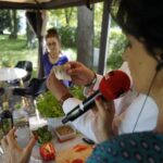 02.07.2021. Letnia kuchnia Radia Kielce. Piątkowa rybka. Na zdjęciu (po prawej): Magdalena Sitek - Radio Kielce / Aleksandra Bracha / Radio Kielce