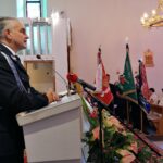 29.07.2021. Miechów. Pogrzeb Zygmunta Szopy, byłego wojewody kieleckiego. Przemawia Waldemar Pawlak. / Marta Gajda / Radio Kielce