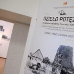 29.07.2021. Kielce. Muzeum Historii Kielc. Wystawa "Dzieło potężne w dolinach Bobrzy, Czarnej i Kamiennej. Zabytki Staropolskiego Okręgu Przemysłowego na fotografii dawnej i współczesnej" / Wiktor Taszłow / Radio Kielce