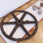 29.07.2021. Kielce. Muzeum Historii Kielc. Wystawa "Dzieło potężne w dolinach Bobrzy, Czarnej i Kamiennej. Zabytki Staropolskiego Okręgu Przemysłowego na fotografii dawnej i współczesnej" / Wiktor Taszłow / Radio Kielce