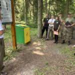 17.07.2021. Lipie. Przekazanie nieśmiertelnika Jana Święcickiego rodzinie / Anna Głąb / Radio Kielce