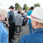 31.07.2021. Kielce. Wyjazd podopiecznych Świętokrzyskiego Stowarzyszenia "Niepełnosprawni Plus"  na obóz rehabilitacyjny do Sarbinowa nad Bałtyk / Wiktor Taszłow / Radio Kielce