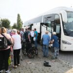 31.07.2021. Kielce. Wyjazd podopiecznych Świętokrzyskiego Stowarzyszenia "Niepełnosprawni Plus"  na obóz rehabilitacyjny do Sarbinowa nad Bałtyk / Wiktor Taszłow / Radio Kielce