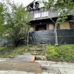 15.07.2021. Kielce. Uszkodzone zabezpieczenia domu przy ulicy Żeromskiego 41 / Jarosław Kubalski / Radio Kielce