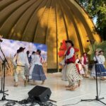 10.07.2021. Kielce. Dzień Tradycji Polskiego Folkloru. Kielecka publiczność bawi Regionalny Zespół Magurzanie / Michał Kita / Radio Kielce