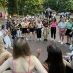 10.07.2021. Kielce. Dzień Tradycji Polskiego Folkloru. Kielecka publiczność bawi Regionalny Zespół Magurzanie / Michał Kita / Radio Kielce