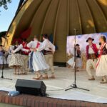 10.07.2021. Kielce. Dzień Tradycji Polskiego Folkloru. Kielecka publiczność bawi Regionalny Zespół Magurzanie / Michał Kita / Radio Kielce