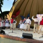 10.07.2021. Kielce. Dzień Tradycji Polskiego Folkloru. Kielecka publiczność bawi Regionalny Zespół Magurzanie / Michał Kita / Radio Kielce