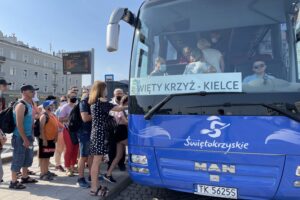 25.07.2021. Kielce. Autobus linii Kielce - Święty Krzyż. / Michał Kita / Radio Kielce